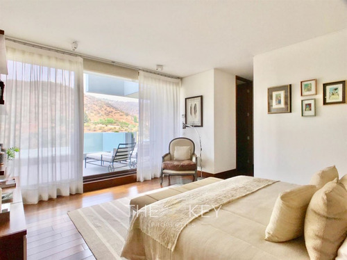 Departamento En Venta De 3 Dorm. En Lo Barnechea