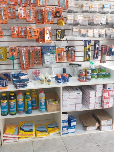 Imóvel Comercial, Com Uma Loja De Materiais
