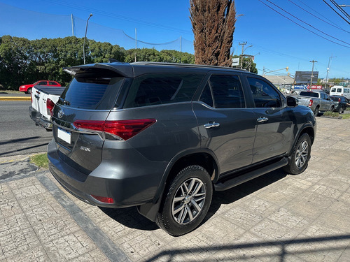 Toyota Hilux SW4 2.8 Srx 177cv 4x4 7as At