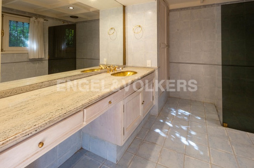 Imagen 12 de 15 de Excelente Propiedad A La Venta En Carrasco Céntrico