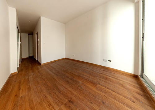 Venta Departamento En Palermo Piso Entero Con Balcón. 4 Ambientes Con Dependencia