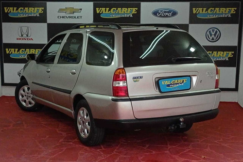 Imagem 4 de 8 de Fiat Palio Weekend Stile 1.8 8v