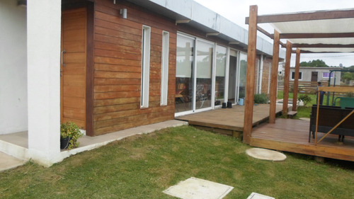 Casa En Venta De 2 Dormitorios En El Chorro