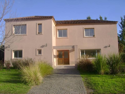 Casa En Venta Ubicado En San Isidro Labrador, Villanueva, Tigre