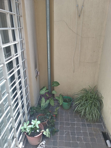 T/c 2 Amb. C/escritorio Fte. Patio/cochera Alcaraz Al 5700