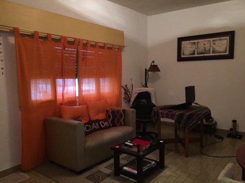 Imagen 2 de 9 de Casa En Venta En Castelar Sur