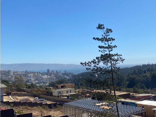 Amplio Terreno En Seguro Condominio, Los Pinos