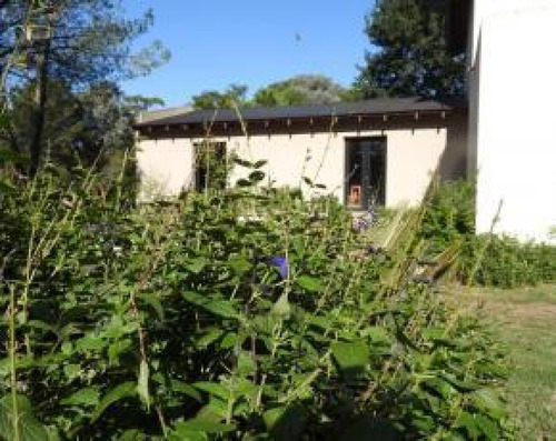 Casa En Venta - 3 Dormitorios 2 Baños - 3.108mts2 - Tandil