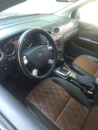 Imagem 6 de 8 de Ford Focus 2009 2.0 Ghia Aut. 5p