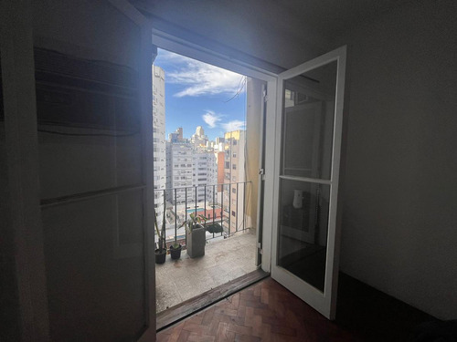 Venta - Departamento De Tres Dormitorios Con Balcón En Centro Río, Rosario