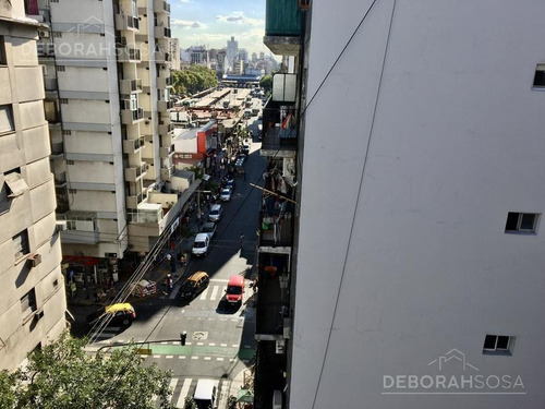 Imagen 3 de 13 de Semipiso De 4 Ambientes Con Balcón En Once - Apto Profesional. Oportunidad De Inversión.