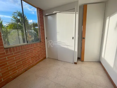 Apartamento En Arriendo En Loma Del Escobero. Cod A776171