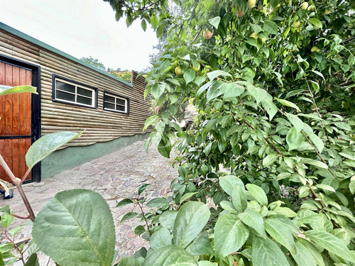 Casa En Venta De 2 Dorm. En Colina