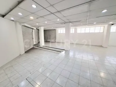 Local comercial en renta