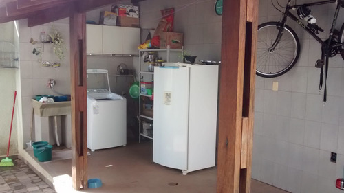 Casa Em Araraquara Sp. Troco Ou Vendo