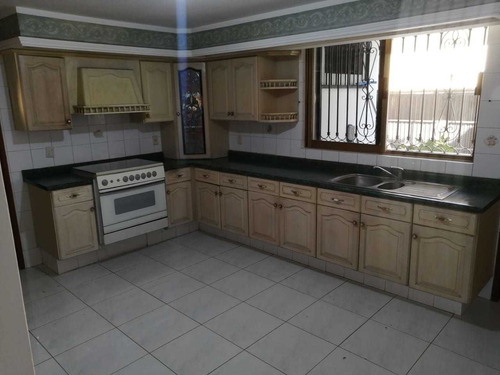 Imagen 5 de 14 de Excelente Casa En Ubicación Privilegiada