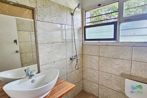 Venta De Casa 3 Dormitorios Y Servicio En El Golf Punta Del Este