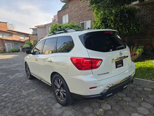 Nissan Pathfinder 3.5 Exclusive Cvt