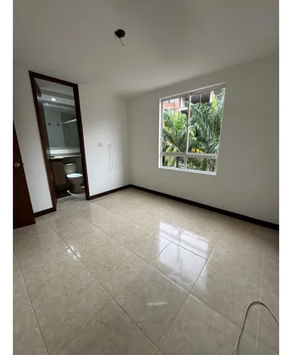 Apartamento Para La Venta En Laureles