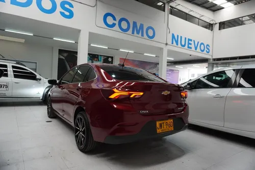 Chevrolet Onix 1.0T Premier Sedan At