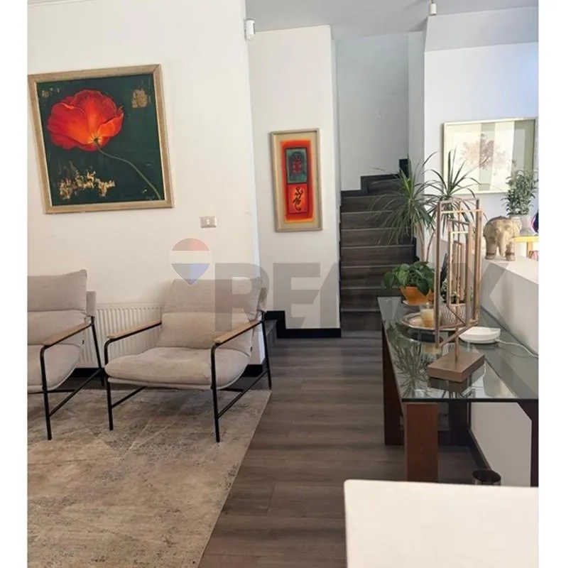 Imagen 3 de 23 de La Reina Alta Casa En Venta