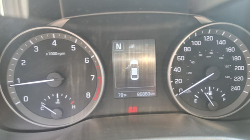 Imagen 11 de 15 de Hyundai Elantra 2018 2.0 Gls Premium At