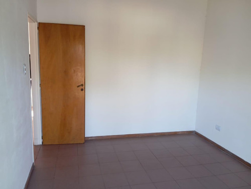 Departamento En Piñero (j.l.suarez)