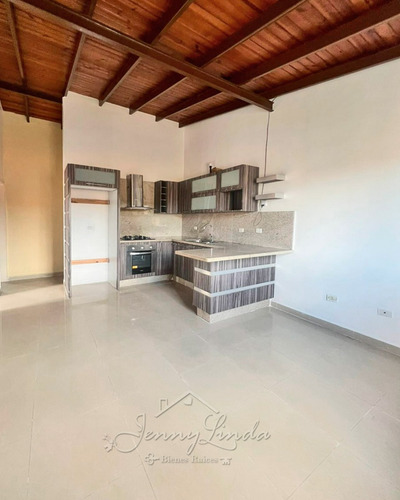 Se Vende!!! Casa En La Urbanización La Orquidea Maracay Aragua