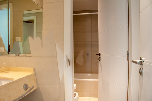 Imagen 15 de 30 de Venta , Wind Tower, 2 Dor. (ref: Lij-1412)