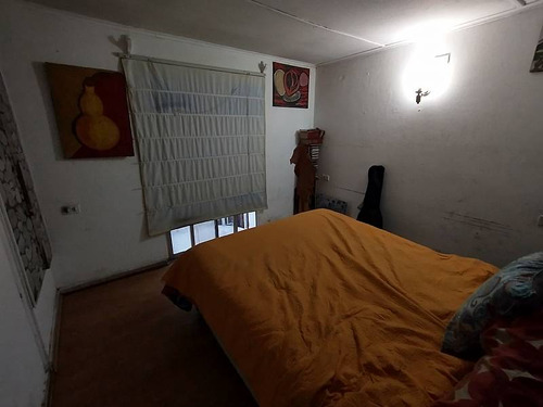 Casa De 2 Pisos Con 3d/2b. Privilegiada Ubicación