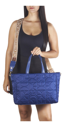 Bolsa Tote Cloe Material Reciclado Nylon 100% Color Azul Azul Marino Geométrico Níquel Azul Marino