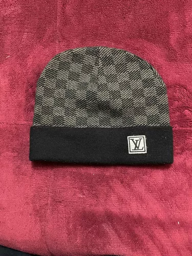 Gorro de lana LV