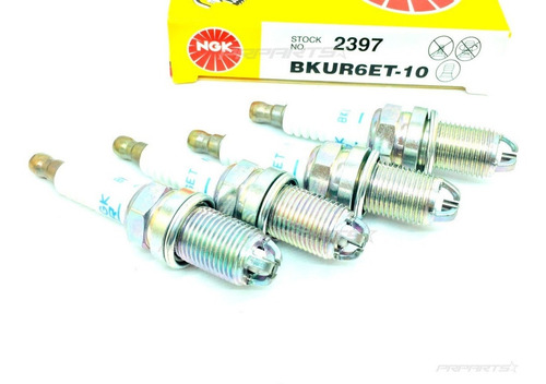 Imagem 3 de 6 de Jogo De Velas Ngk Bkur6et10 Vw Bora 2.0 8v Gasolina 2001