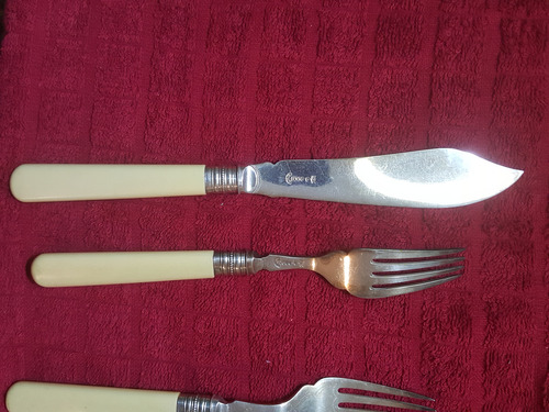 Cubiertos De Pescado 12 Piezas Con 6 Cuchillo Y 6 Tenedores (Usado)