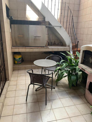 Venta De Chalet 5 Amb. S/lote 6.77x20m² En Caballito - Muy Buen Estado Y Ubicación