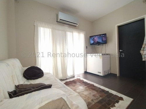 Imagen 7 de 12 de Townhouse En Venta En El Limon 22-13309 Jcm