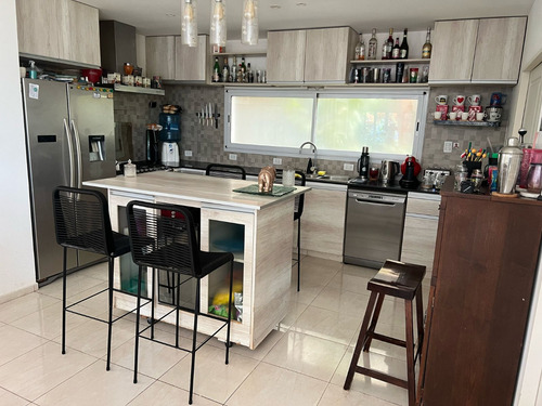 Casa Pilar Del Este Barrio San Ramon Barrio Privado