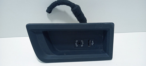 Entrada Auxiliar E Usb Bmw Com Moldura (Usado)