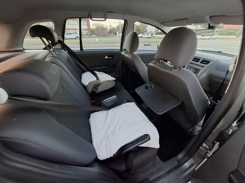 Volkswagen Suran 1.6 Imotion Highline