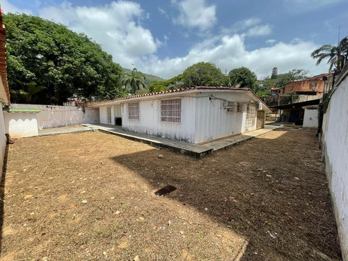 Imagen 13 de 16 de Casa En Venta Caraballeda Caribe 1200 Mts 5 Habitaciones Y 5 Baños
