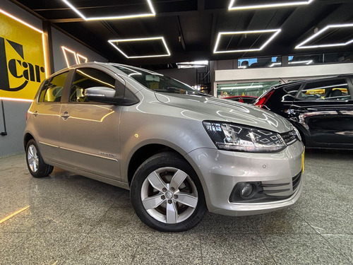 Volkswagen Fox Comfortline 1.6 Flex Manual 2017 Completo Som Rodas Baixa km