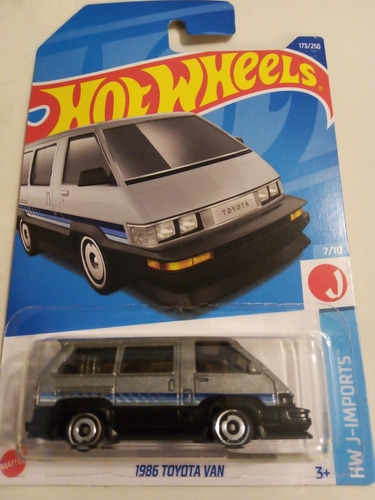 Hot Wheels | 2022 | '86 Toyota Van Plata 