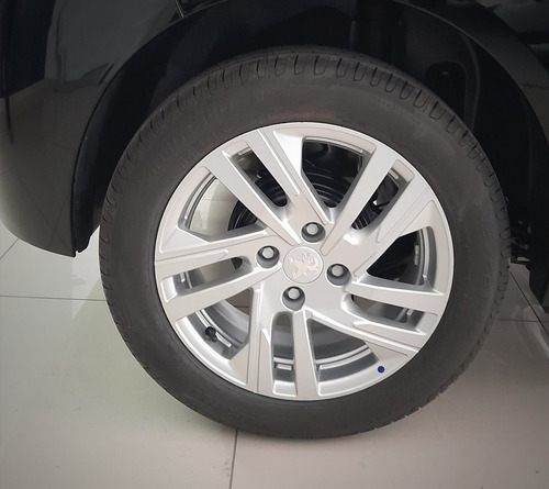 Peugeot 208 Active Tiptronic