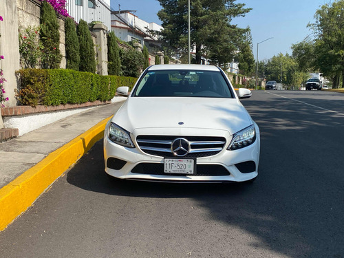 Mercedes-benz C200 Sport Hybrid.