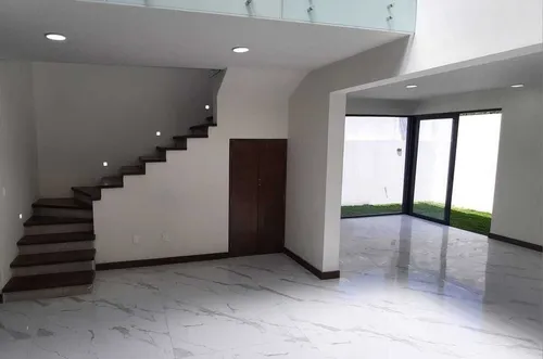 Casa En Venta En Bugambilias, Coto Santa Fe, Zapopan, Jalisco