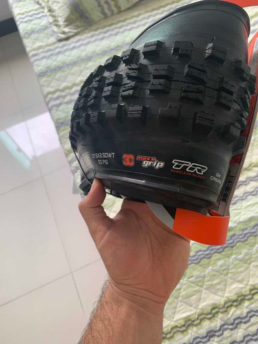 Pneu Maxxis Dhf 27,5 2.5 Com Dh Casing