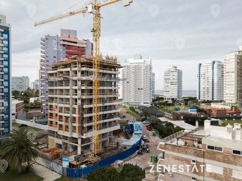 Venta De Apartamento De 2 Dormitorios En Playa Brava
