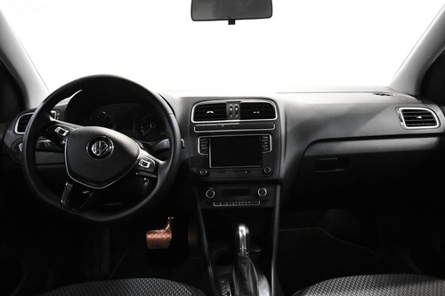 Imagen 12 de 15 de Volkswagen Vento 2020 1.6 Comfortline At