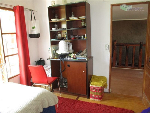 Casa En Venta De 3 Dorm. En La Reina