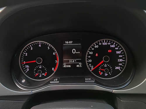 Imagem 9 de 15 de Volkswagen Fox 1.6 Msi Total Connect